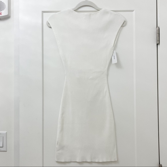 *NWT* Aritzia Knit Dress - Picture 3 of 4